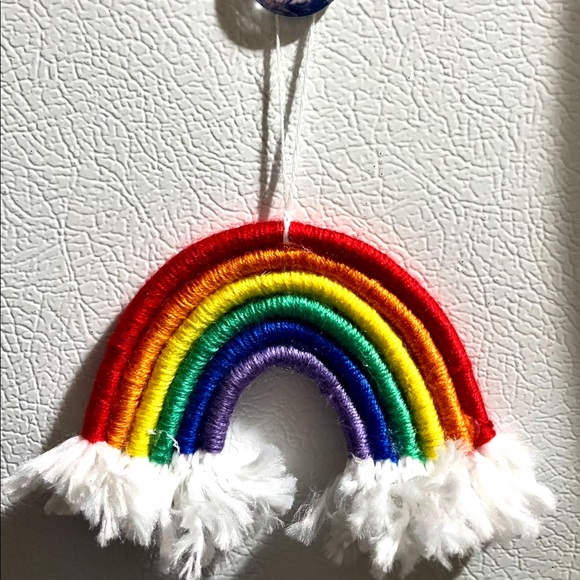 Macrame Rainbow - Picture 1 of 1